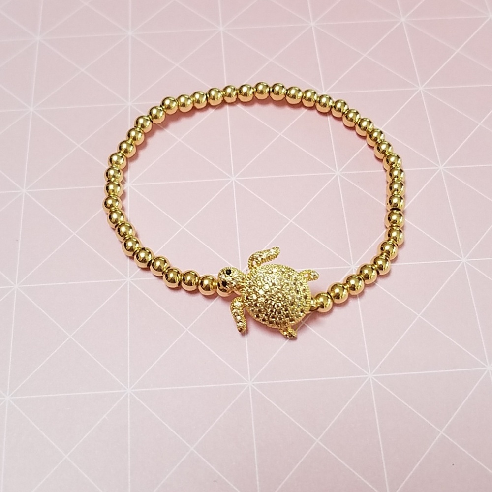 Gold beaded turtle bracelet